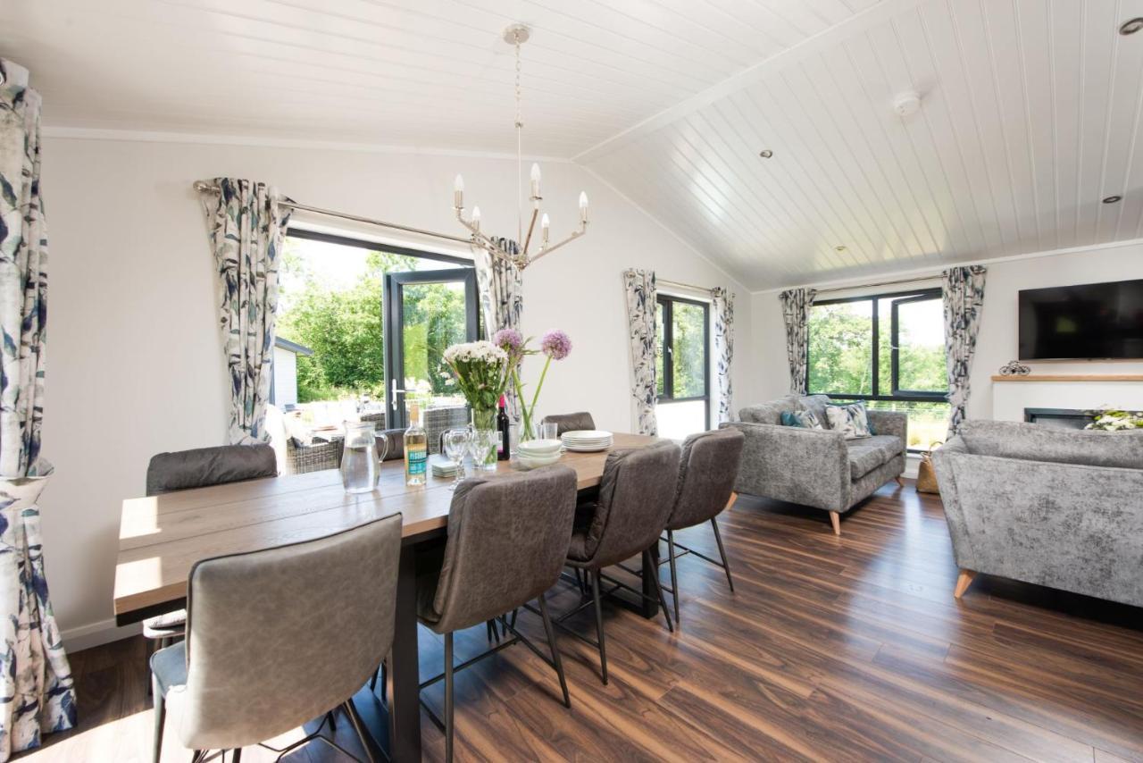 Lilac Lodge, 22 Roadford Lake Lodges Lifton Екстериор снимка