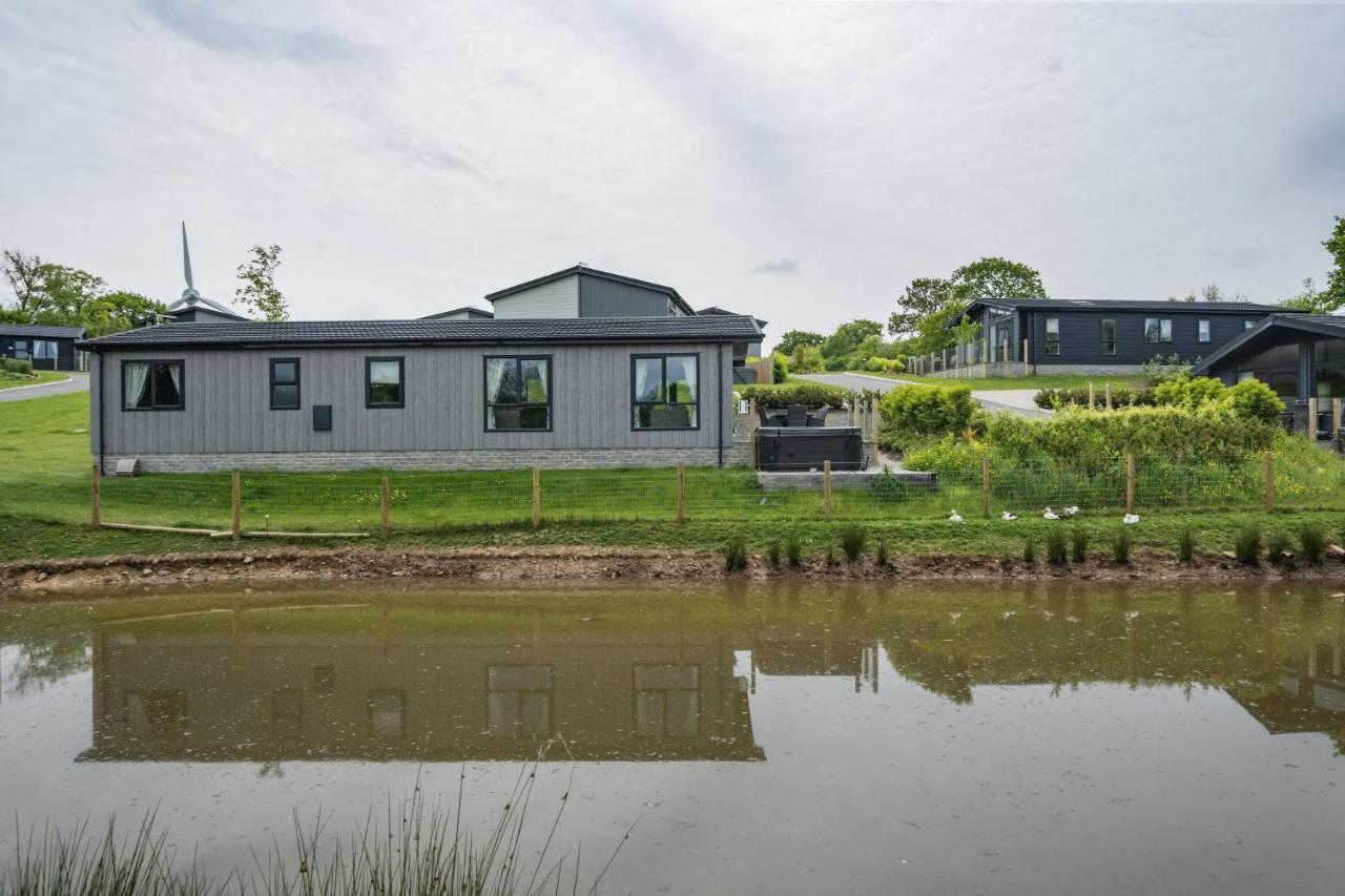 Lilac Lodge, 22 Roadford Lake Lodges Lifton Екстериор снимка