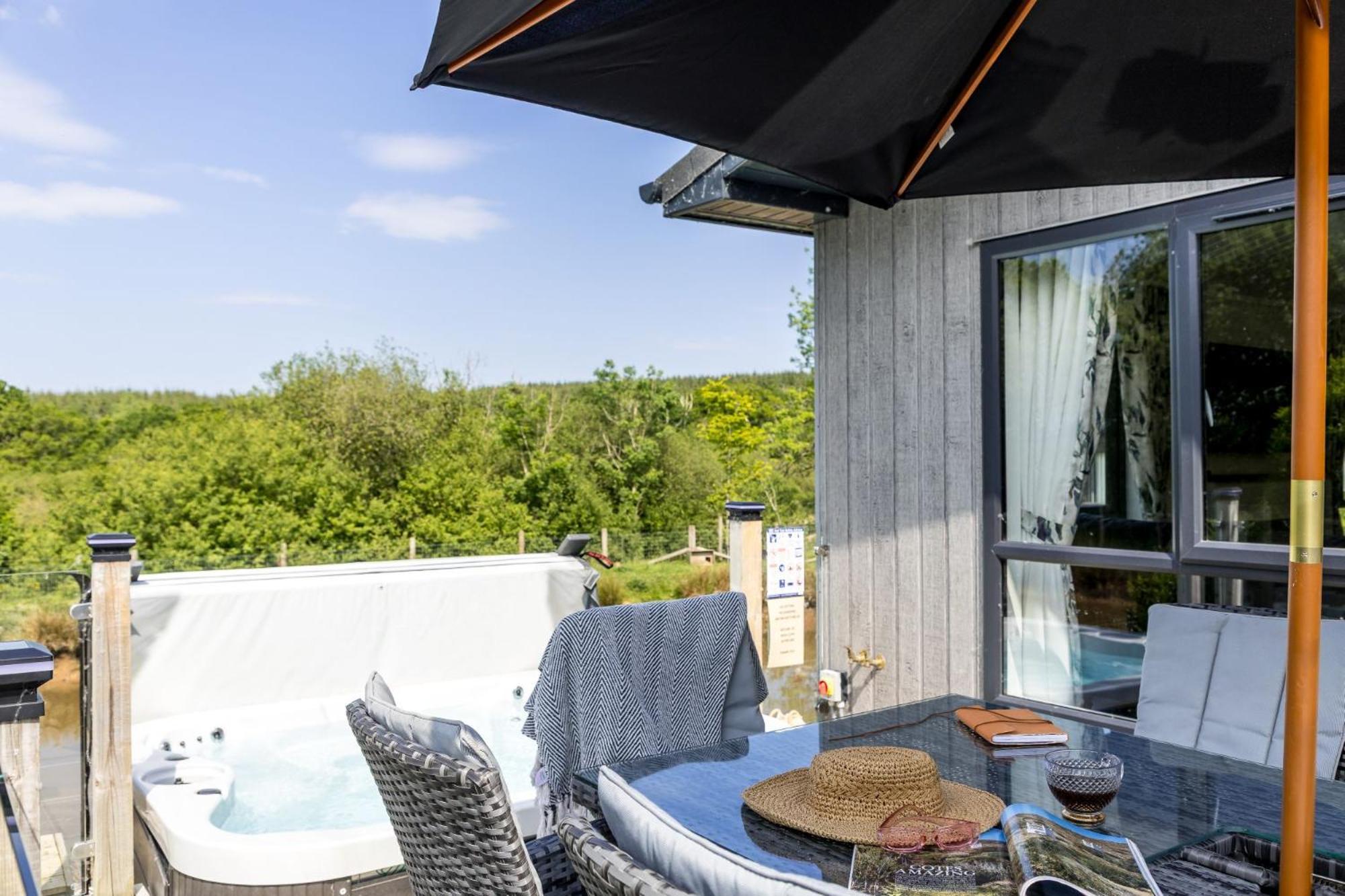 Lilac Lodge, 22 Roadford Lake Lodges Lifton Екстериор снимка