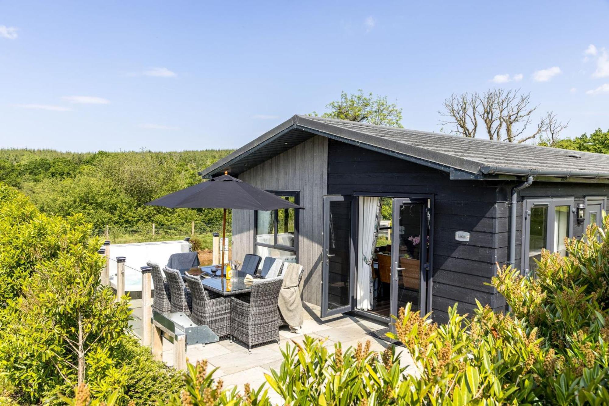 Lilac Lodge, 22 Roadford Lake Lodges Lifton Екстериор снимка