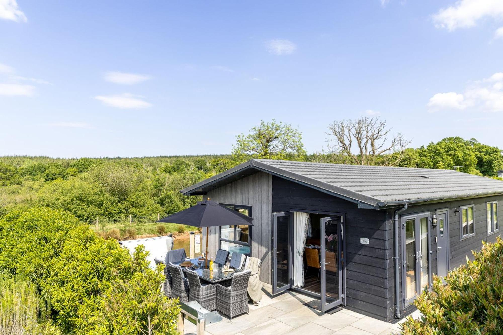 Lilac Lodge, 22 Roadford Lake Lodges Lifton Екстериор снимка