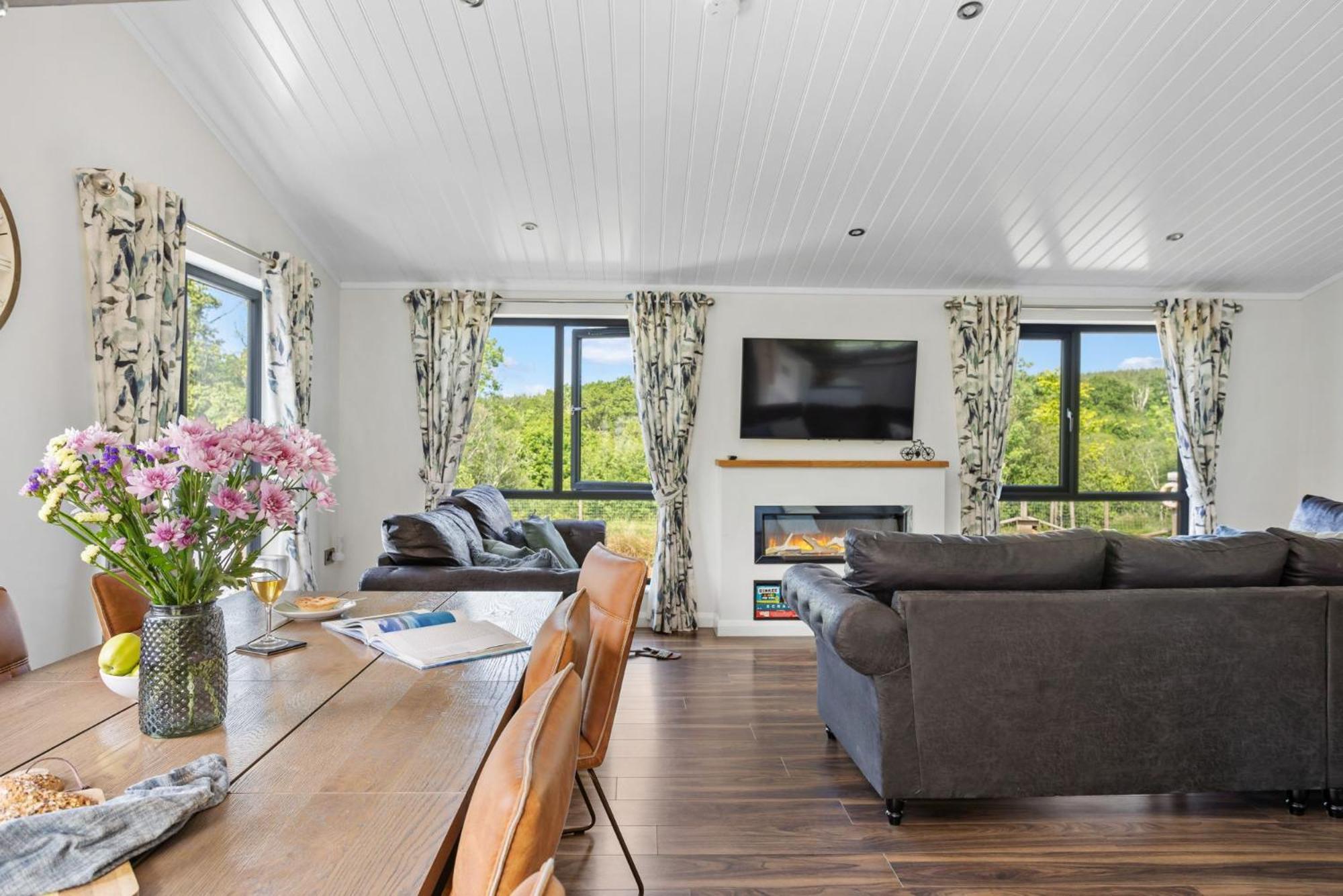 Lilac Lodge, 22 Roadford Lake Lodges Lifton Екстериор снимка